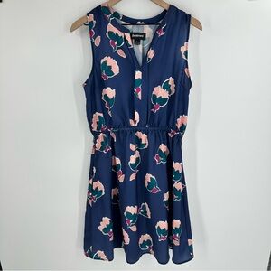 Betabrand V-Neck Floral Travel Dress Sleeveless Blue Short Lightweight Large